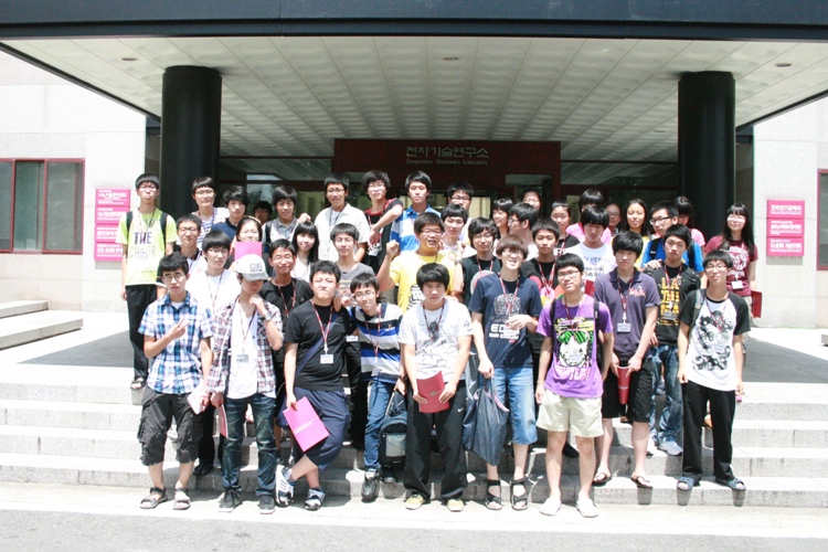 2010년도 잠재력개발과정 참여고교생 학과탐방